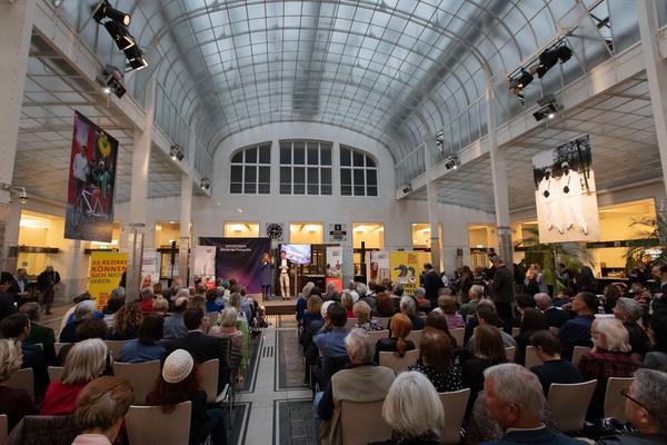 FOTO WIEN: So schön ist Wien – So schön ist der Gemeindebau. Preisverleihung (Festivalzentrale, 5.4.2019) https://esel.cc/fotowien_gemeindebau | Foto: eSeL Foto: eSeL.at - Lorenz Seidler
