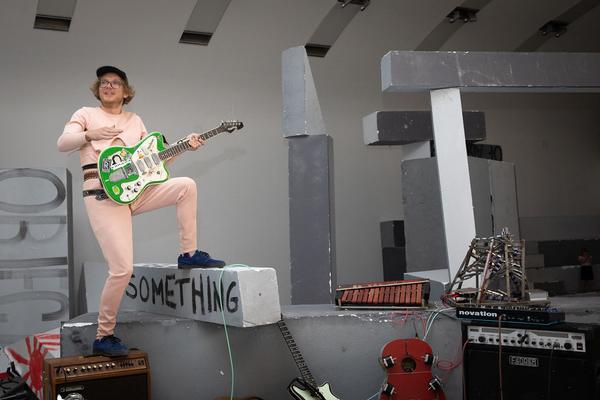 Kunsthalle Wien: Gelatin & Liam Gillick: Stinking Dawn  (4.7. - 6.10.2019, Drehtag 12.7.2019) http://kunsthallewien.at/#/de/ausstellungen/gelatin-liam-gillick-stinking-dawn | Foto: eSeL Foto: eSeL.at - Lorenz Seidler