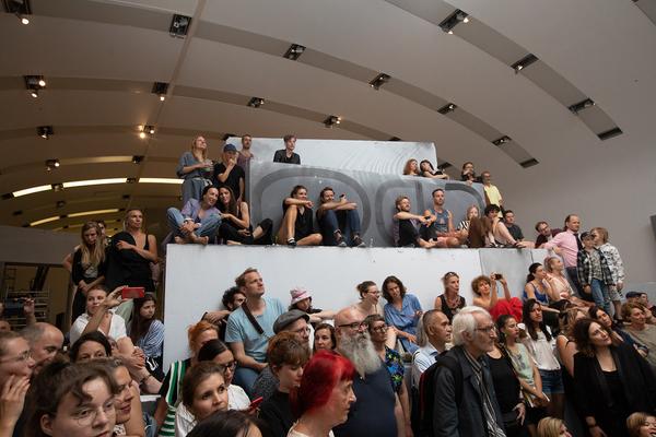 Kunsthalle Wien: Gelatin & Liam Gillick: Stinking Dawn  (4.7. - 6.10.2019, Sneak Peek) http://kunsthallewien.at/#/de/ausstellungen/gelatin-liam-gillick-stinking-dawn | Foto: eSeL Foto: eSeL.at - Lorenz Seidler