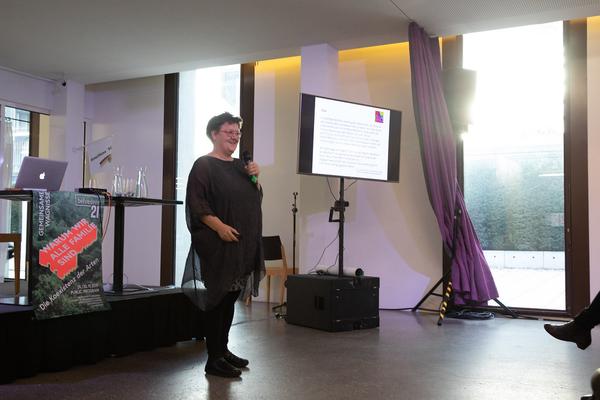 Belvedere 21: Michaela Moser / Wohnprojekt Wien @ Gemeinsame Wagnisse "Warum wir alle Familie sind. Die Koexistenz der Arten" (30.11.2019) https://www.belvedere.at/event/public-program-warum-wir-alle-familie-sind | Foto: eSeL Foto: eSeL.at - Lorenz Seidler