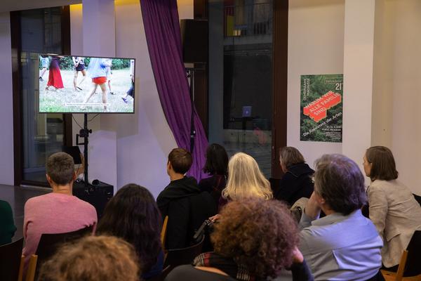 Belvedere 21: Edith Jeřábková / Institute of Anxiety - Gemeinsame Wagnisse "Warum wir alle Familie sind. Die Koexistenz der Arten" (30.11.2019) https://www.belvedere.at/event/public-program-warum-wir-alle-familie-sind | Foto: eSeL Foto: eSeL.at - Lorenz Seidler
