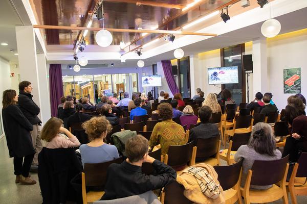Belvedere 21: Edith Jeřábková / Institute of Anxiety - Gemeinsame Wagnisse "Warum wir alle Familie sind. Die Koexistenz der Arten" (30.11.2019) https://www.belvedere.at/event/public-program-warum-wir-alle-familie-sind | Foto: eSeL Foto: eSeL.at - Lorenz Seidler