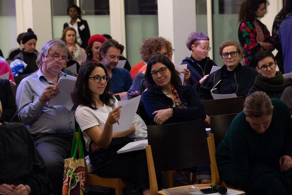 Belvedere 21: Edith Karin Harrasser zur Übersetzung von Donna Haraway - Gemeinsame Wagnisse "Warum wir alle Familie sind. Die Koexistenz der Arten" (30.11.2019) https://www.belvedere.at/event/public-program-warum-wir-alle-familie-sind | Foto: eSeL Foto: eSeL.at - Lorenz Seidler