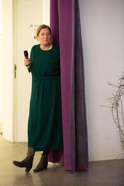 Belvedere 21: Edith Karin Harrasser zur Übersetzung von Donna Haraway - Gemeinsame Wagnisse "Warum wir alle Familie sind. Die Koexistenz der Arten" (30.11.2019) https://www.belvedere.at/event/public-program-warum-wir-alle-familie-sind | Foto: eSeL Foto: eSeL.at - Lorenz Seidler
