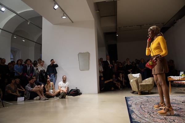 Kunstraum Niederösterreich: H13 Performance Award 2019  - Helena Eribenne (4.9.2019) https://www.kunstraum.net/de/ausstellungen/h13-2019-helena-eribenne | Foto: eSeL Foto: eSeL.at - Lorenz Seidler