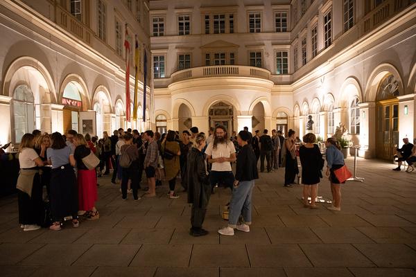 Kunstraum Niederösterreich: H13 Performance Award 2019  - Helena Eribenne (4.9.2019) https://www.kunstraum.net/de/ausstellungen/h13-2019-helena-eribenne | Foto: eSeL Foto: eSeL.at - Lorenz Seidler