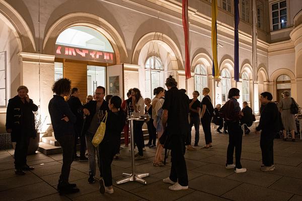 Kunstraum Niederösterreich: H13 Performance Award 2019  - Helena Eribenne (4.9.2019) https://www.kunstraum.net/de/ausstellungen/h13-2019-helena-eribenne | Foto: eSeL Foto: eSeL.at - Lorenz Seidler