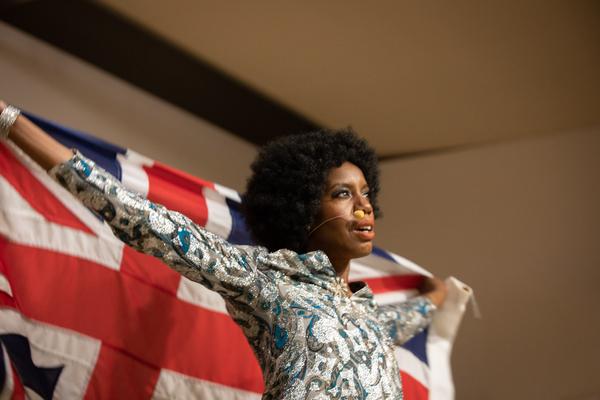 Kunstraum Niederösterreich: H13 Performance Award 2019  - Helena Eribenne (4.9.2019) https://www.kunstraum.net/de/ausstellungen/h13-2019-helena-eribenne | Foto: eSeL Foto: eSeL.at - Lorenz Seidler