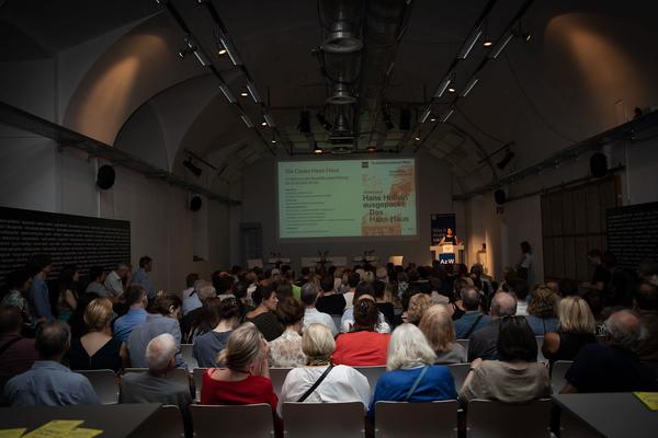 Architekturzentrum Wien: Hans Hollein ausgepackt: Das Haas-Haus (Eröffnung & Sommerfest, 12.6.2019) https://www.azw.at/de/termin/hans-hollein-ausgepackt-das-haas-haus-2 | Foto: eSeL Foto: eSeL.at - Lorenz Seidler
