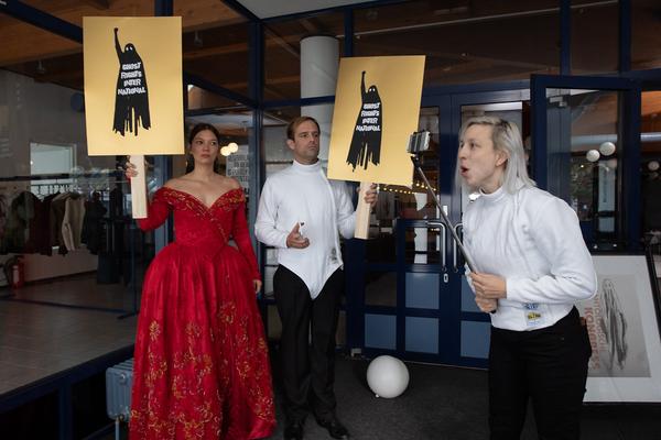 brut wien: irreality.tv - Der Hantologische Kongress (Kempelenpark, 1.11.2019) https://brut-wien.at/de/Programm/Kalender/Programm-2019/Oktober-2019/irreality.tv-DER-HANTOLOGISCHE-KONGRESS | Foto: eSeL Foto: eSeL.at - Lorenz Seidler