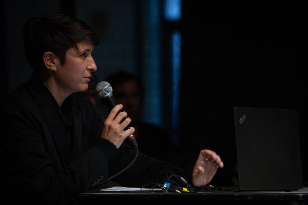 brut wien: irreality.tv - Der Hantologische Kongress (Kempelenpark, 1.11.2019) https://brut-wien.at/de/Programm/Kalender/Programm-2019/Oktober-2019/irreality.tv-DER-HANTOLOGISCHE-KONGRESS | Foto: eSeL Foto: eSeL.at - Lorenz Seidler