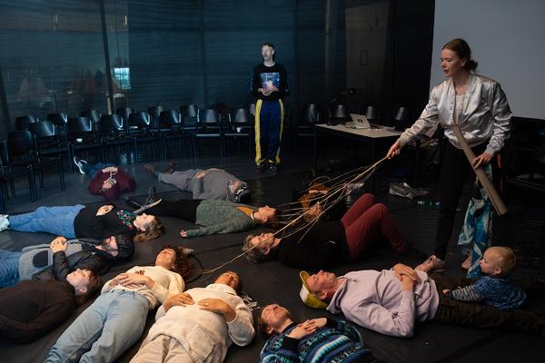 brut wien: irreality.tv - Der Hantologische Kongress (Kempelenpark, 1.11.2019) https://brut-wien.at/de/Programm/Kalender/Programm-2019/Oktober-2019/irreality.tv-DER-HANTOLOGISCHE-KONGRESS | Foto: eSeL Foto: eSeL.at - Lorenz Seidler