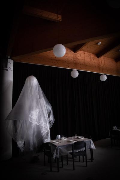 brut wien: irreality.tv - Der Hantologische Kongress (Kempelenpark, 1.11.2019) https://brut-wien.at/de/Programm/Kalender/Programm-2019/Oktober-2019/irreality.tv-DER-HANTOLOGISCHE-KONGRESS | Foto: eSeL Foto: eSeL.at - Lorenz Seidler