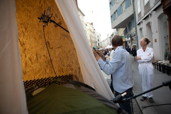Josefstädter Straße: Is this the real life? Is this just fantasy? (KOER, 13.9.2019)
 https://esel.at/termin/102875 | Foto: eSeL Foto: eSeL.at - Lorenz Seidler