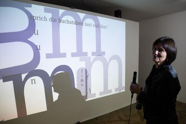 Sehsaal: Jörg Piringer - partikel (30.10. - 19.11.2019, Eröffnung) https://esel.at/termin/103193 | Foto: eSeL Foto: eSeL.at - Lorenz Seidler