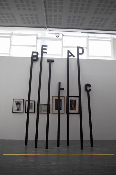 Belvedere 21: Josef Bauer -  Demonstration (4.9.2019 - 12.1.2020) https://esel.at/termin/102626 | Foto: eSeL Foto: eSeL.at - Lorenz Seidler