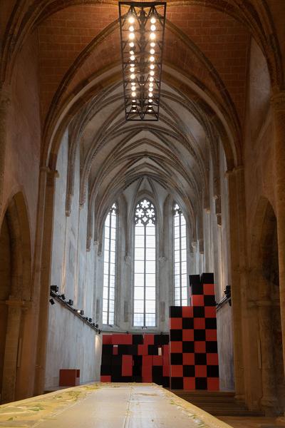 Dominikanerkirche Krems: Josef Trattner - Sofafahrt (26.5.2019 - 13.10.2019) https://www.kunsthalle.at/de/ausstellungen/13-josef-trattner-donau-sofa-projekt | Foto: eSeL Foto: eSeL.at - Lorenz Seidler