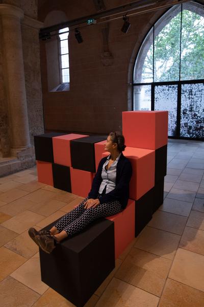 Dominikanerkirche Krems: Josef Trattner - Sofafahrt (26.5.2019 - 13.10.2019) https://www.kunsthalle.at/de/ausstellungen/13-josef-trattner-donau-sofa-projekt | Foto: eSeL Foto: eSeL.at - Lorenz Seidler