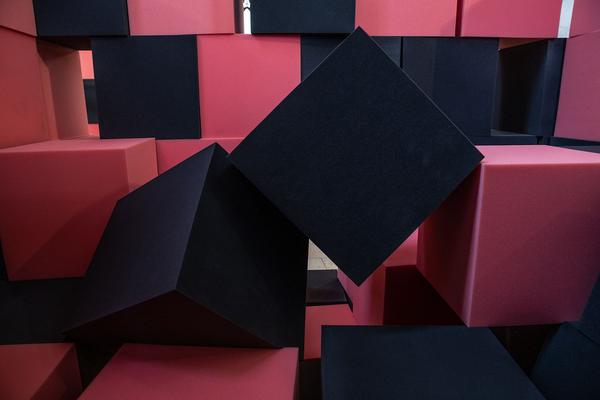 Dominikanerkirche Krems: Josef Trattner - Sofafahrt (26.5.2019 - 13.10.2019) https://www.kunsthalle.at/de/ausstellungen/13-josef-trattner-donau-sofa-projekt | Foto: eSeL Foto: eSeL.at - Lorenz Seidler