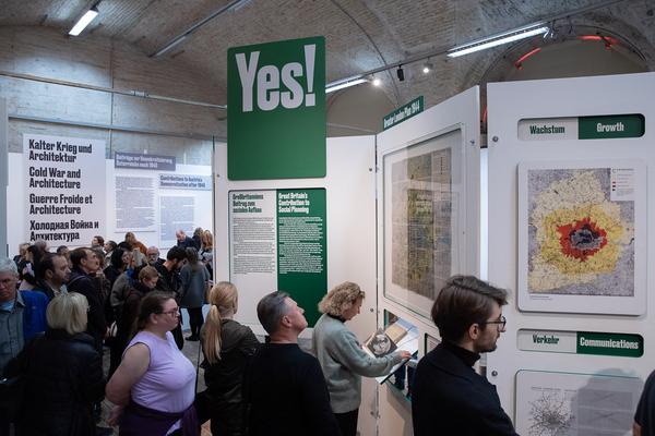 AzW Architekturzentrum Wien: Kalter Krieg und Architektur. Beiträge zur Demokratisierung Österreichs nach 1945 (17.10. - 24.2.2019) https://www.azw.at/de/termin/kalter-krieg-und-architektur | Foto: eSeL Foto: eSeL.at - Lorenz Seidler