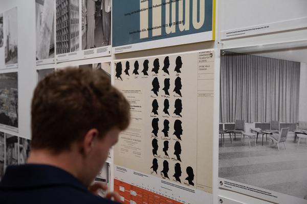 AzW Architekturzentrum Wien: Kalter Krieg und Architektur. Beiträge zur Demokratisierung Österreichs nach 1945 (17.10. - 24.2.2019) https://www.azw.at/de/termin/kalter-krieg-und-architektur | Foto: eSeL Foto: eSeL.at - Lorenz Seidler