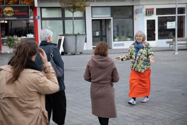 KOER: Ines Doujak @ Fokus Favoriten (Eröffnung, 21.9.2019) https://www.koer.or.at/projekte/fokus-favoriten | Foto: eSeL Foto: eSeL.at - Lorenz Seidler