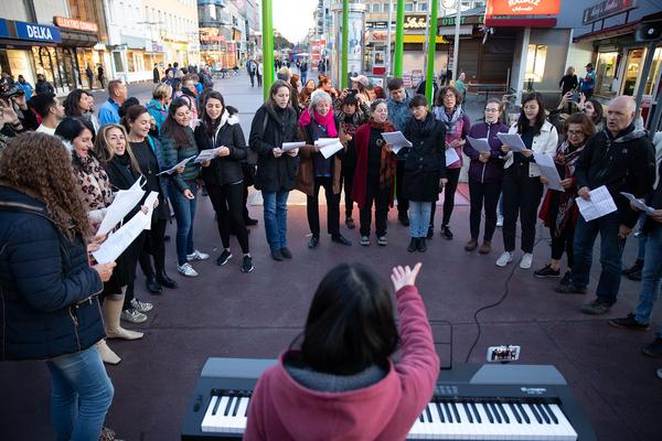 KOER: Ines Doujak - "Sing Mit!" @ Fokus Favoriten (Eröffnung, 21.9.2019) https://www.koer.or.at/projekte/fokus-favoriten | Foto: eSeL Foto: eSeL.at - Lorenz Seidler