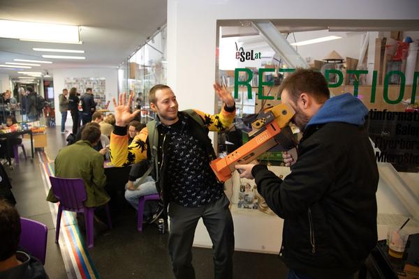 eSeL REZEPTION: Kunst & zamSpielen (4.5.2019, Q21 Electric Avenue) https://esel.at/termin/100318 | Foto: eSeL Foto: eSeL.at - Lorenz Seidler