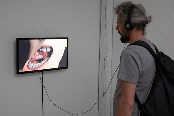 Suzie Shride: Old Habits (4.6.-10.6.2019) https://esel.at/termin/101896 | Foto: eSeL Foto: eSeL.at - Lorenz Seidler