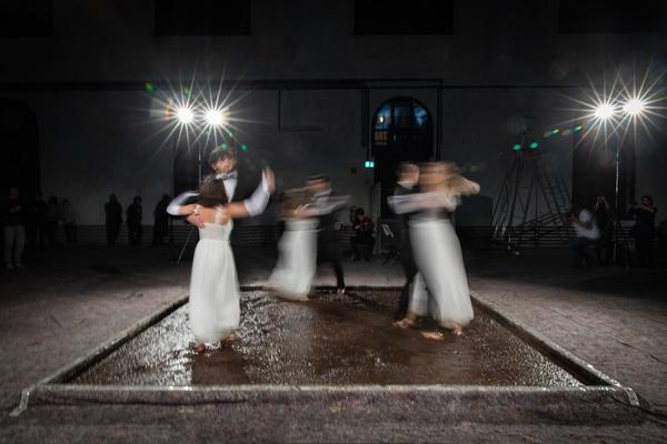 Vienna Art Week 2019: Line Up: Performance Regina Jose Galindo  „Die Feier“ (22.11.2019) https://www.viennaartweek.at/de/making-truth-line-up | Foto: eSeL Foto: eSeL.at - Lorenz Seidler