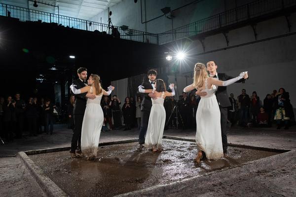 Vienna Art Week 2019: Line Up: Performance Regina Jose Galindo  „Die Feier“ (22.11.2019) https://www.viennaartweek.at/de/making-truth-line-up | Foto: eSeL Foto: eSeL.at - Lorenz Seidler