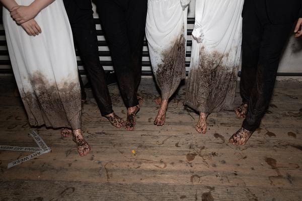Vienna Art Week 2019: Line Up: Performance Regina Jose Galindo  „Die Feier“ (22.11.2019) https://www.viennaartweek.at/de/making-truth-line-up | Foto: eSeL Foto: eSeL.at - Lorenz Seidler