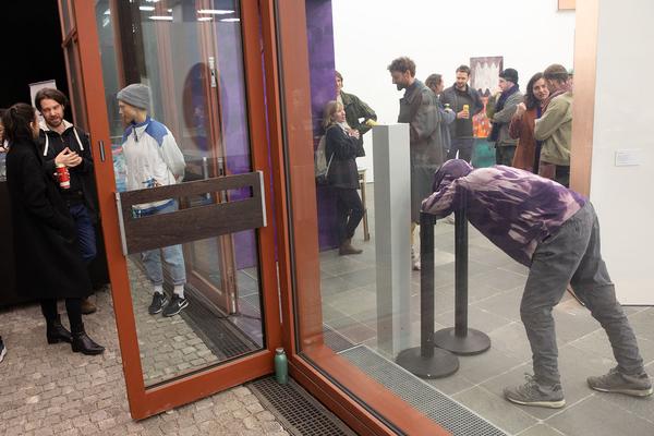 Belvedere 21: Über das Neue - Midissage: One Mess Gallery, PFERD & SORT (22.3.2019) | https://esel.cc/UeberDasNeue_Midissage01 | Foto: eSeL Foto: eSeL.at - Lorenz Seidler
