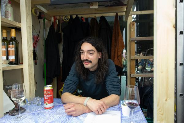 Belvedere 21: Über das Neue - Midissage: One Mess Gallery, PFERD & SORT (22.3.2019) | https://esel.cc/UeberDasNeue_Midissage01 | Foto: eSeL Foto: eSeL.at - Lorenz Seidler