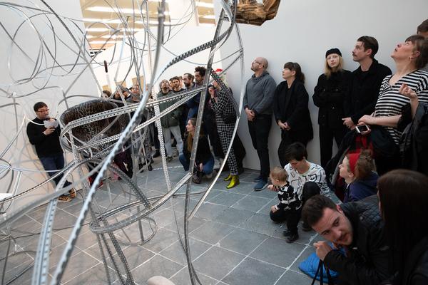 Belvedere 21: Über das Neue - Midissage: One Mess Gallery, PFERD & SORT (22.3.2019) | https://esel.cc/UeberDasNeue_Midissage01 | Foto: eSeL Foto: eSeL.at - Lorenz Seidler