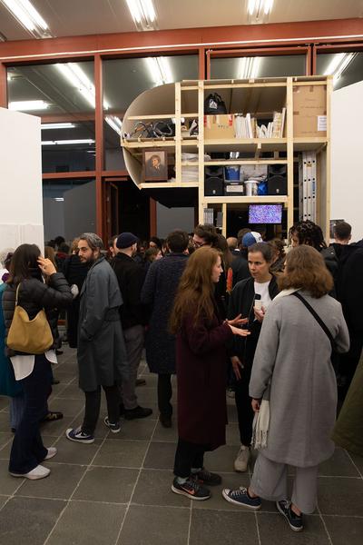 Belvedere 21: Über das Neue - Midissage: One Mess Gallery, PFERD & SORT (22.3.2019) | https://esel.cc/UeberDasNeue_Midissage01 | Foto: eSeL Foto: eSeL.at - Lorenz Seidler