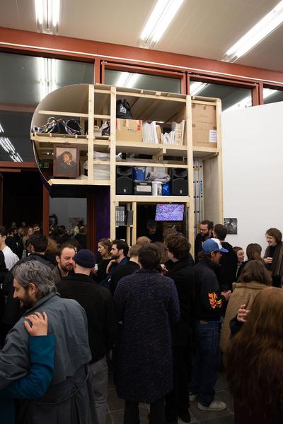 Belvedere 21: Über das Neue - Midissage: One Mess Gallery, PFERD & SORT (22.3.2019) | https://esel.cc/UeberDasNeue_Midissage01 | Foto: eSeL Foto: eSeL.at - Lorenz Seidler