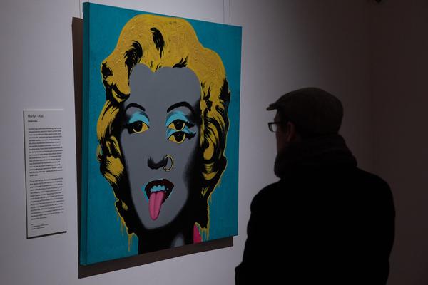 Vienna Art Week 2019: Nepal Art Now. Direktorenführung mit Christian Schicklgruber (flat 1, 19.11.2019) https://www.viennaartweek.at | Foto: eSeL Foto: eSeL.at - Lorenz Seidler