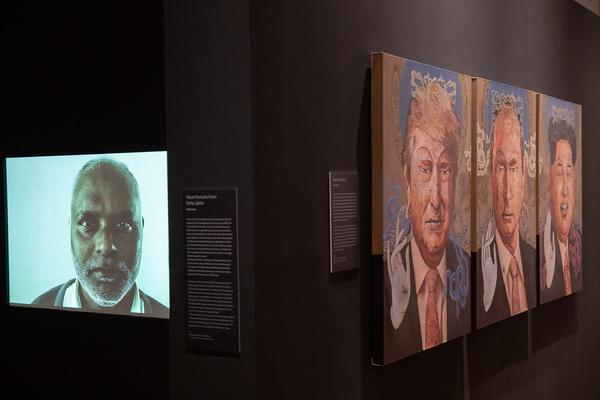 Vienna Art Week 2019: Nepal Art Now. Direktorenführung mit Christian Schicklgruber (flat 1, 19.11.2019) https://www.viennaartweek.at | Foto: eSeL Foto: eSeL.at - Lorenz Seidler