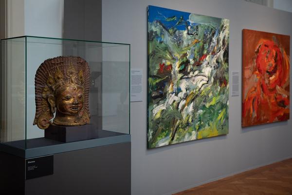 Vienna Art Week 2019: Nepal Art Now. Direktorenführung mit Christian Schicklgruber (flat 1, 19.11.2019) https://www.viennaartweek.at | Foto: eSeL Foto: eSeL.at - Lorenz Seidler