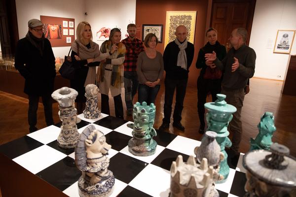 Vienna Art Week 2019: Nepal Art Now. Direktorenführung mit Christian Schicklgruber (flat 1, 19.11.2019) https://www.viennaartweek.at | Foto: eSeL Foto: eSeL.at - Lorenz Seidler
