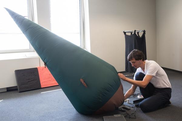 Parallel Vienna: Preview (Lassallestraße 5, 24.-28.9.2019) https://esel.at/termin/102615 | Foto: eSeL Foto: eSeL.at - Lorenz Seidler