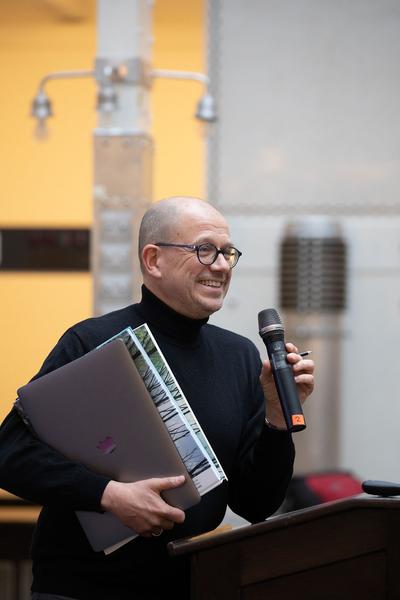 FOTO WIEN: Poisoned Pictures – Photography & Ecology (Festivalzentrale, 5.4.2019) https://fotowien.at/de/programme-2019/congress/poisoned-pictures-photography-ecology/ | Foto: eSeL Foto: eSeL.at - Lorenz Seidler