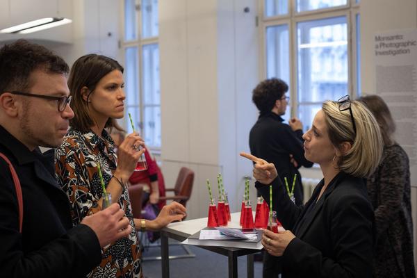 FOTO WIEN: Poisoned Pictures – Photography & Ecology (Festivalzentrale, 5.4.2019) https://fotowien.at/de/programme-2019/congress/poisoned-pictures-photography-ecology/ | Foto: eSeL Foto: eSeL.at - Lorenz Seidler