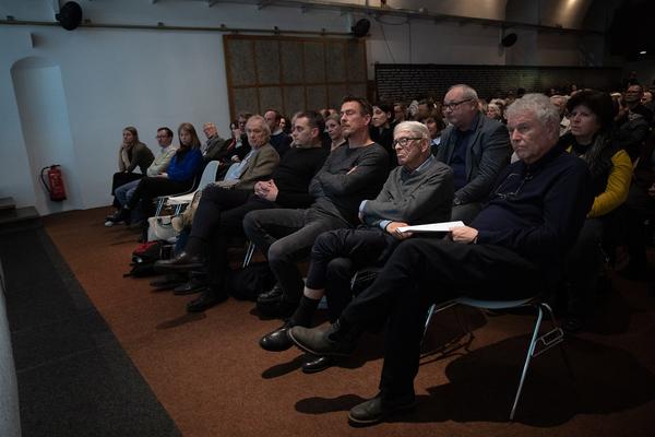 Az W Architekturzentrum Wien: Eröffnung SammlungsLab #5: Vorarlberg – 
Ein Ge­ne­ra­ti­on­en­dia­log (4.12.2019) https://www.azw.at/de/termin/vorarlberger-einsichten-ein-generationendialog | Foto: eSeL Foto: eSeL.at - Lorenz Seidler