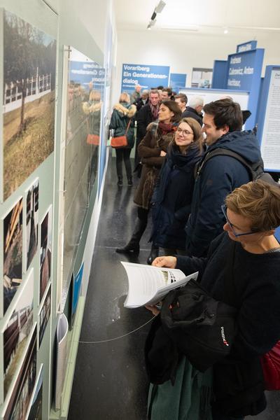 Az W Architekturzentrum Wien: Eröffnung SammlungsLab #5: Vorarlberg – Ein Ge­ne­ra­ti­on­en­dia­log (4.12.2019) https://www.azw.at/de/termin/vorarlberger-einsichten-ein-generationendialog | Foto: eSeL Foto: eSeL.at - Lorenz Seidler