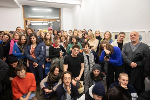 Galerie Krobath: Performance Sophie Süßmilch & Vito Baumüller "Kokon" (Vienna Art Week, 22.11.2019) https://esel.at/termin/104025 | Foto: eSeL Foto: eSeL.at - Lorenz Seidler
