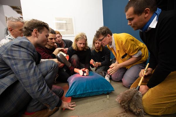 Galerie Krobath: Performance Sophie Süßmilch & Vito Baumüller "Kokon" (Vienna Art Week, 22.11.2019) https://esel.at/termin/104025 | Foto: eSeL Foto: eSeL.at - Lorenz Seidler