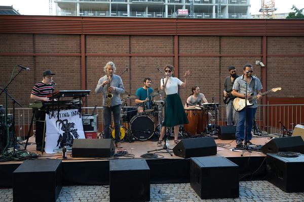 Belvedere 21: Konzert Spitting Ibex @ Sommerfest 2019 (5.7.2019)  https://www.belvedere21.at/sommerfest | Foto: eSeL| Foto: eSeL Foto: eSeL.at - Lorenz Seidler