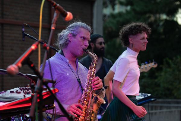 Belvedere 21: Konzert Spitting Ibex @ Sommerfest 2019 (5.7.2019)  https://www.belvedere21.at/sommerfest | Foto: eSeL| Foto: eSeL Foto: eSeL.at - Lorenz Seidler
